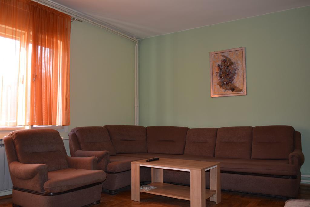 Guest House Ema Daruvár Kültér fotó